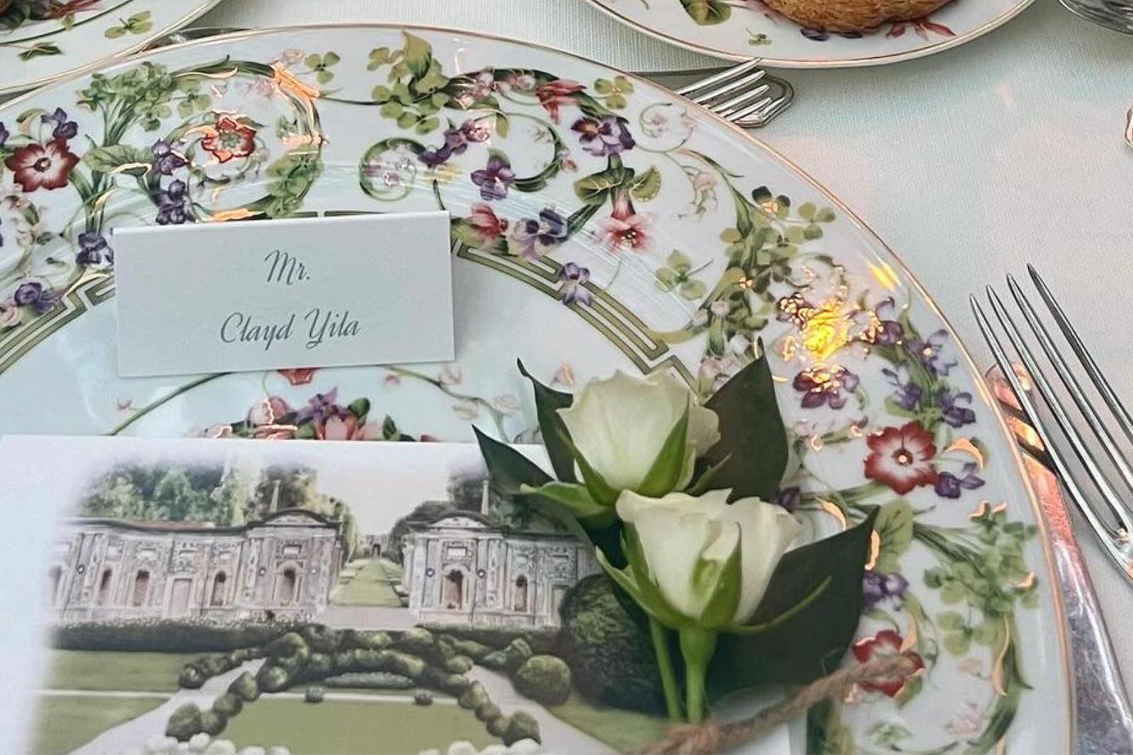 Marque-place personnalisé collection jardin romantique pour mariage
