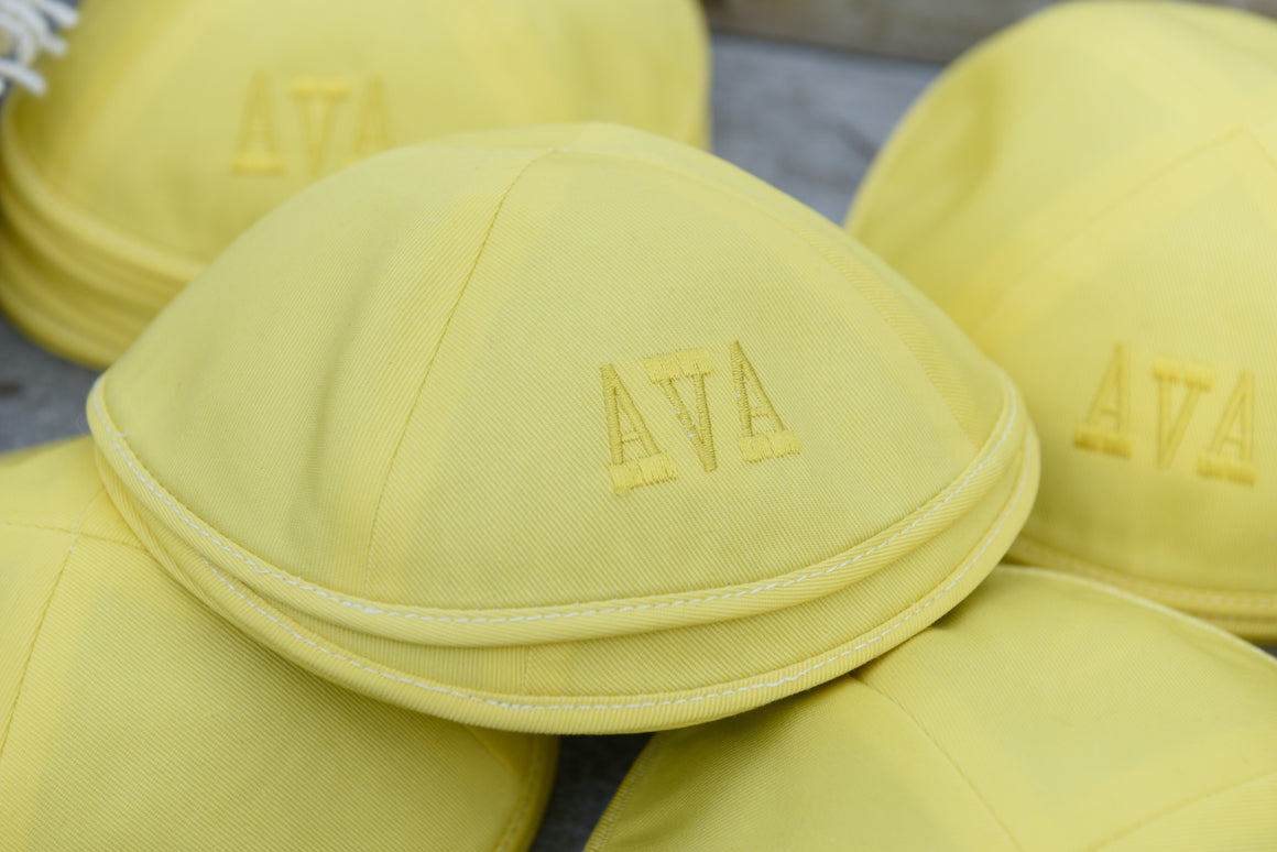 Kippa Jaune Personnalisée Brodée – Initiales