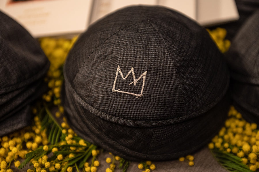 Kippa Premium Noire Brodée Couronne